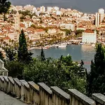 Ante Apartment Split